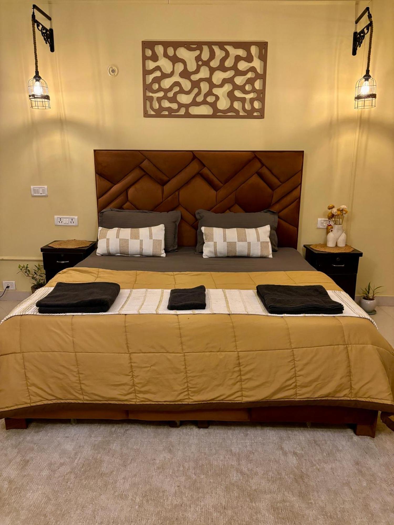 Atharva'S Homestay By Goaround Homes - Nehru Enclave Metro, South Delhi Nowe Delhi Zewnętrze zdjęcie