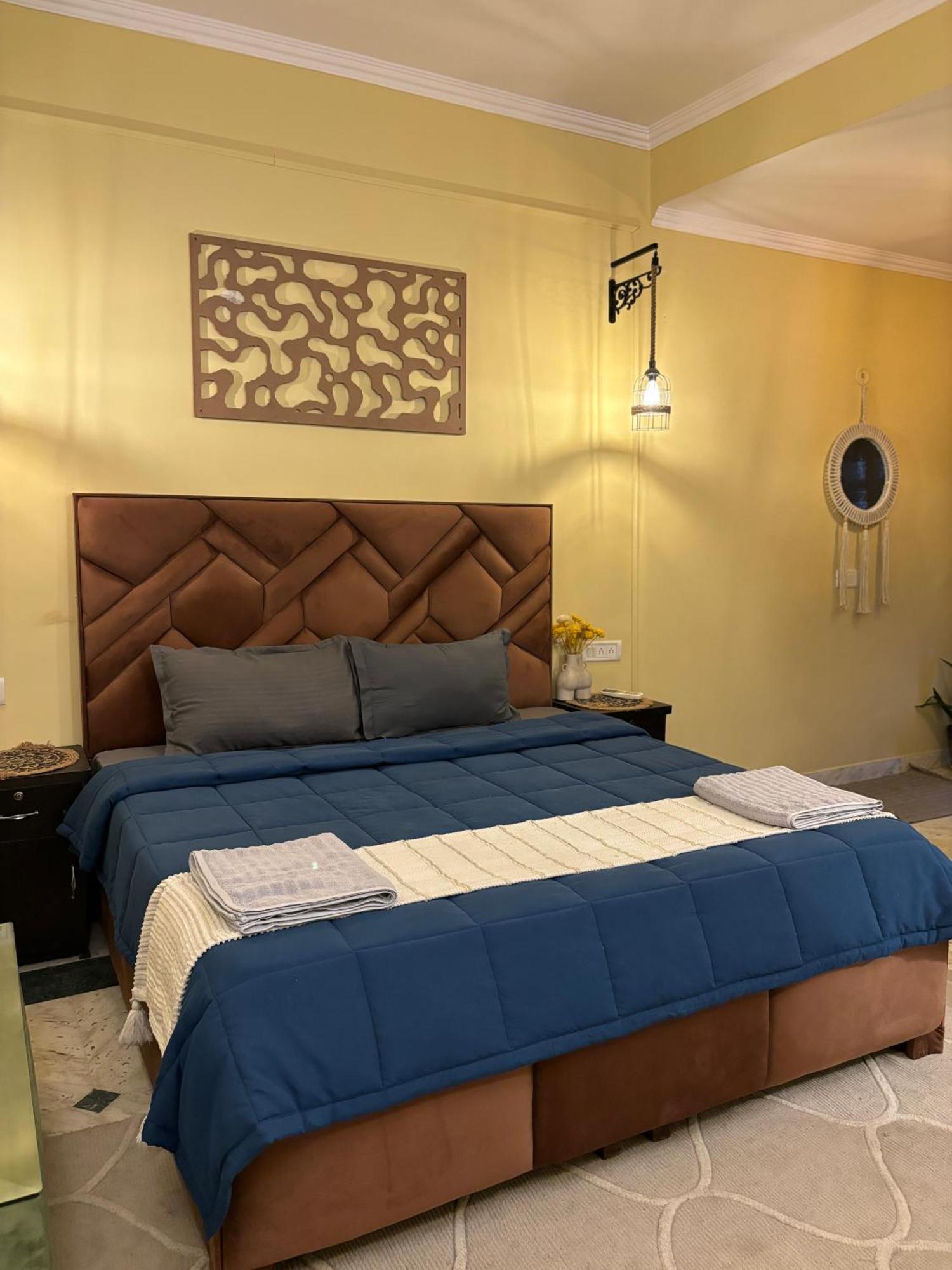 Atharva'S Homestay By Goaround Homes - Nehru Enclave Metro, South Delhi Nowe Delhi Zewnętrze zdjęcie