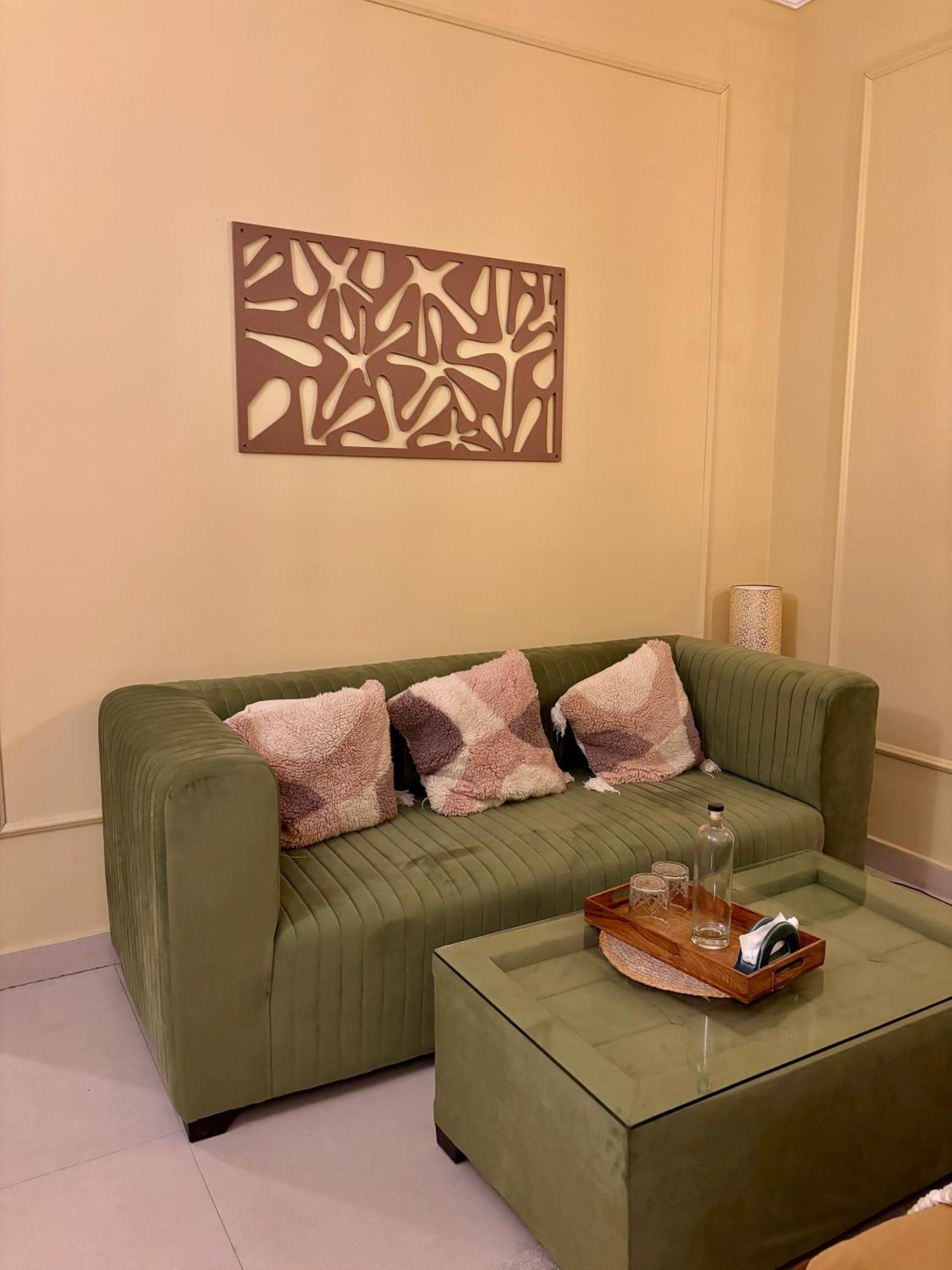 Atharva'S Homestay By Goaround Homes - Nehru Enclave Metro, South Delhi Nowe Delhi Zewnętrze zdjęcie