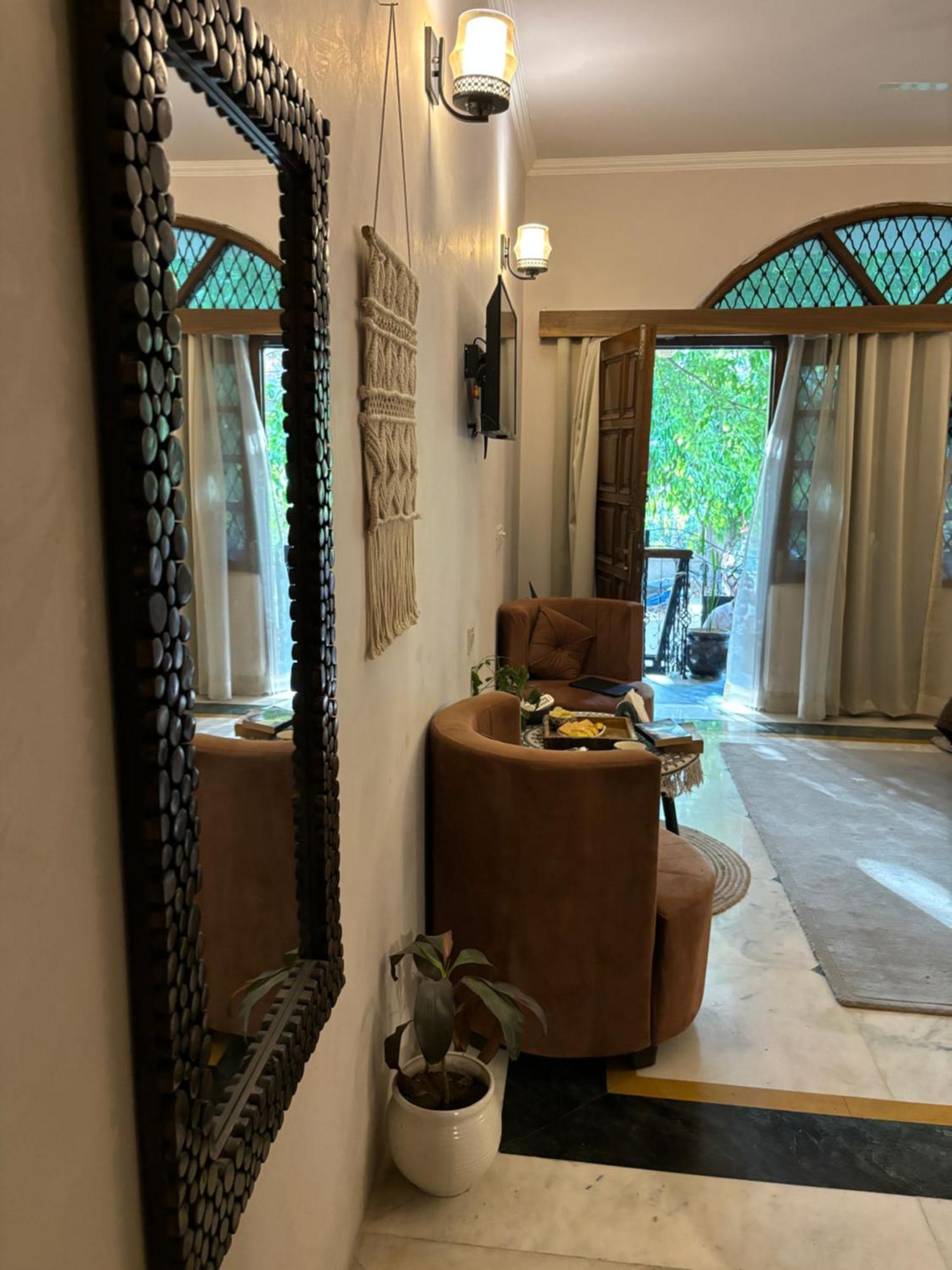 Atharva'S Homestay By Goaround Homes - Nehru Enclave Metro, South Delhi Nowe Delhi Zewnętrze zdjęcie