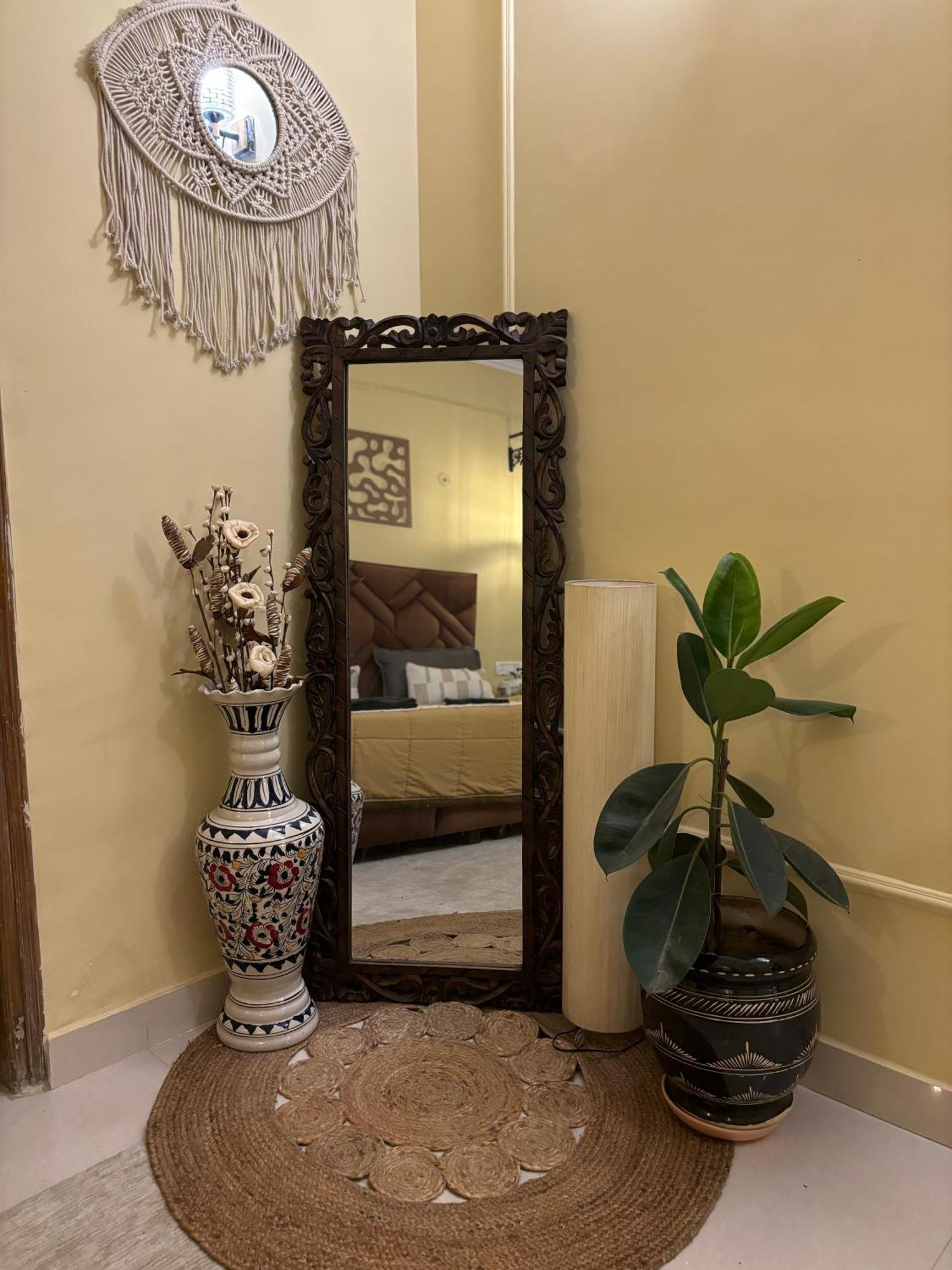 Atharva'S Homestay By Goaround Homes - Nehru Enclave Metro, South Delhi Nowe Delhi Zewnętrze zdjęcie