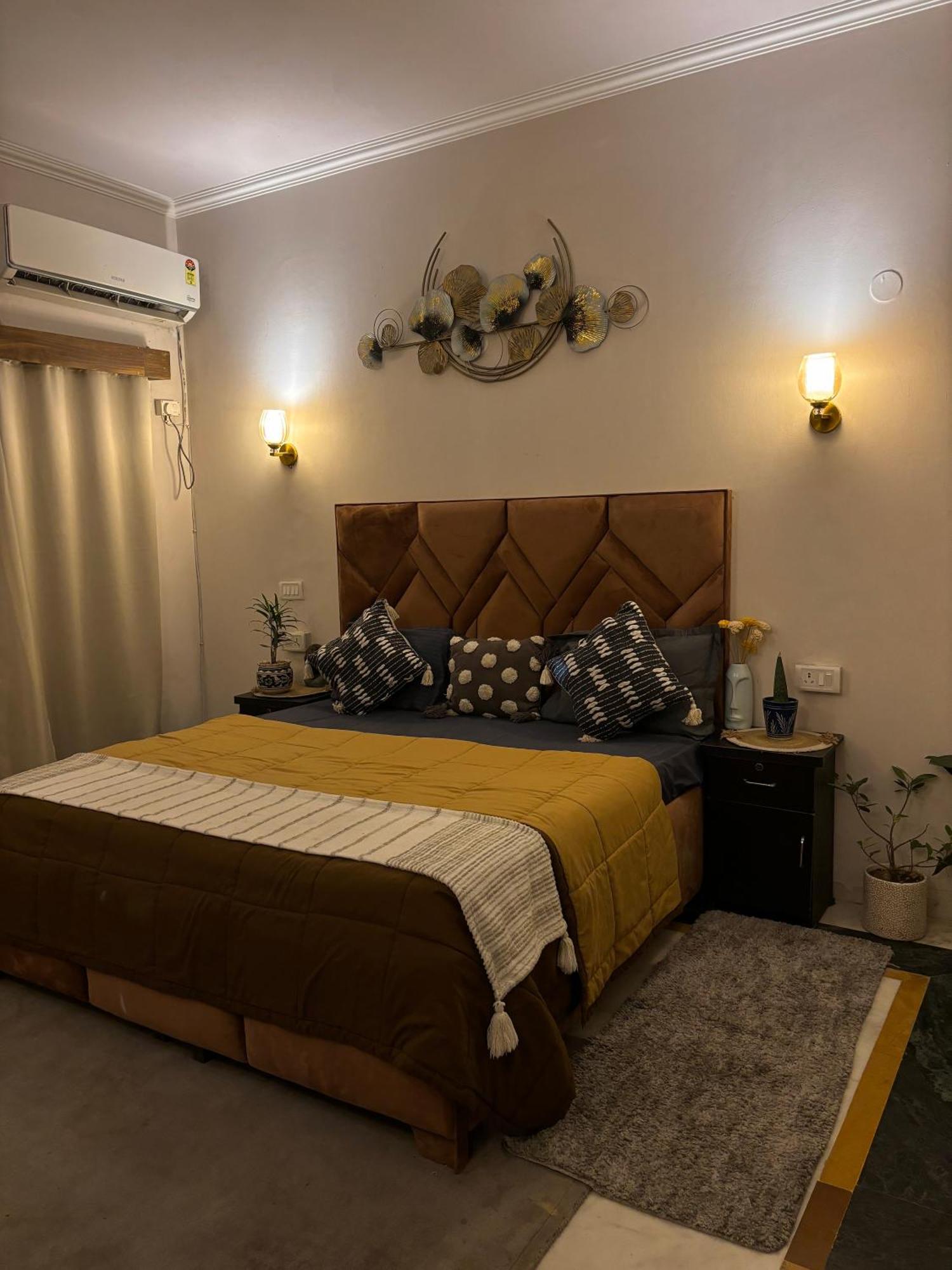 Atharva'S Homestay By Goaround Homes - Nehru Enclave Metro, South Delhi Nowe Delhi Zewnętrze zdjęcie