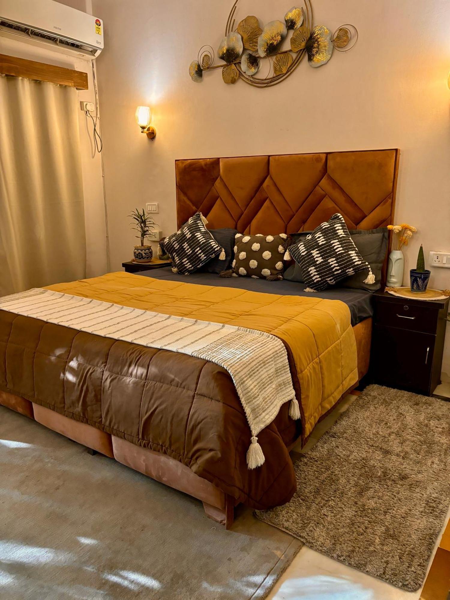 Atharva'S Homestay By Goaround Homes - Nehru Enclave Metro, South Delhi Nowe Delhi Zewnętrze zdjęcie