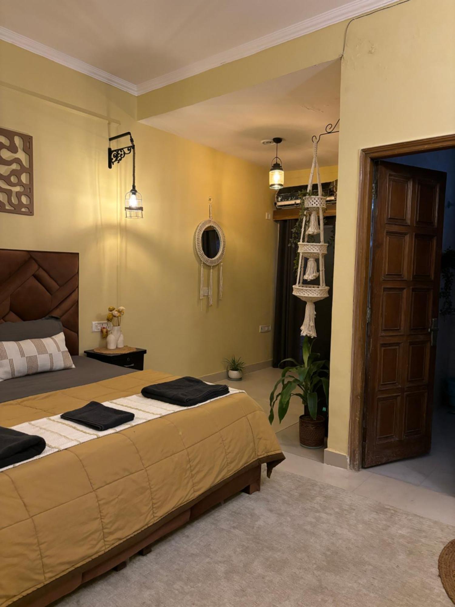 Atharva'S Homestay By Goaround Homes - Nehru Enclave Metro, South Delhi Nowe Delhi Zewnętrze zdjęcie