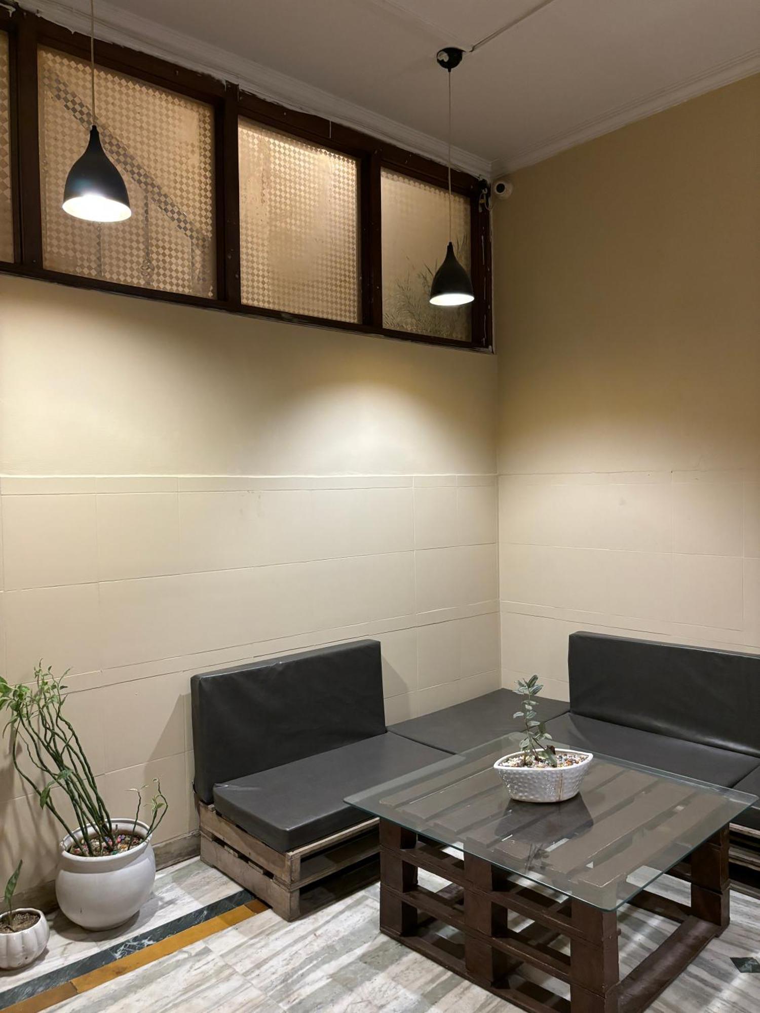 Atharva'S Homestay By Goaround Homes - Nehru Enclave Metro, South Delhi Nowe Delhi Zewnętrze zdjęcie