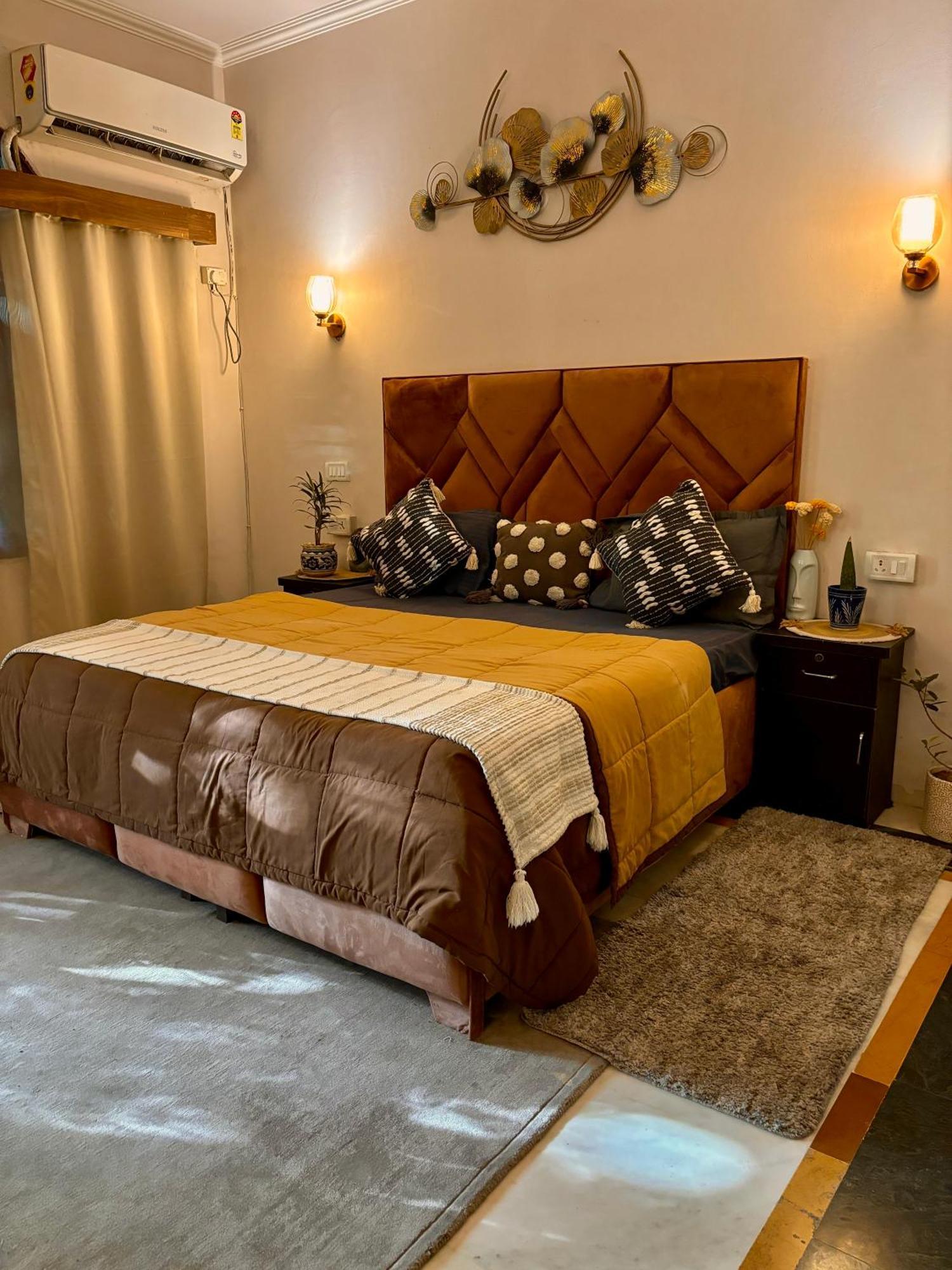 Atharva'S Homestay By Goaround Homes - Nehru Enclave Metro, South Delhi Nowe Delhi Zewnętrze zdjęcie