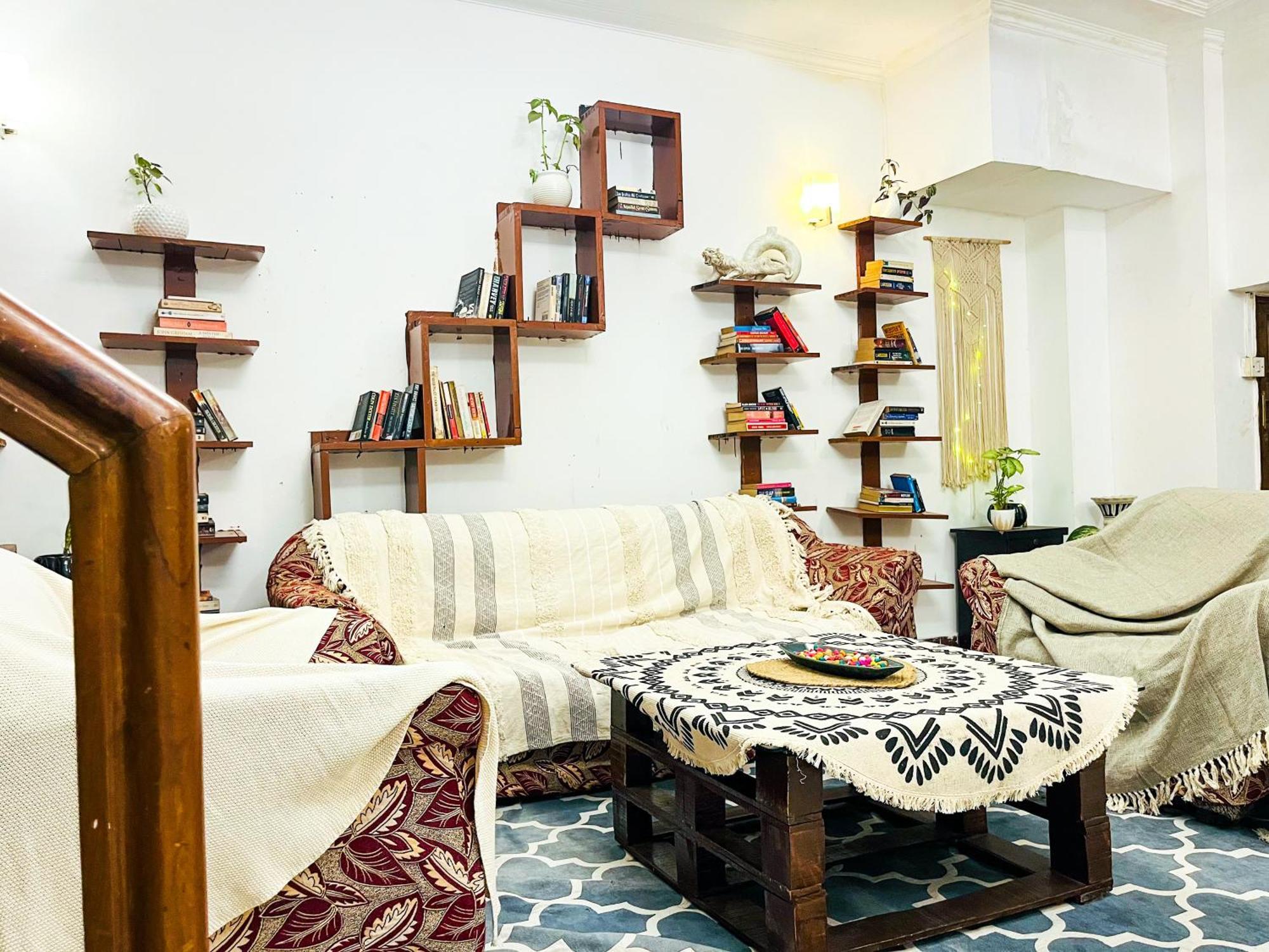 Atharva'S Homestay By Goaround Homes - Nehru Enclave Metro, South Delhi Nowe Delhi Zewnętrze zdjęcie