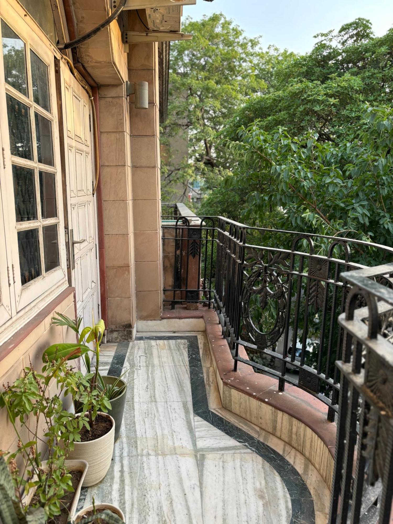 Atharva'S Homestay By Goaround Homes - Nehru Enclave Metro, South Delhi Nowe Delhi Zewnętrze zdjęcie